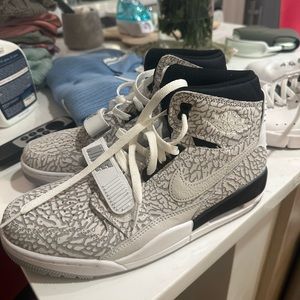 Limited Edition Nike Air Jordans in Men’s US 9.5